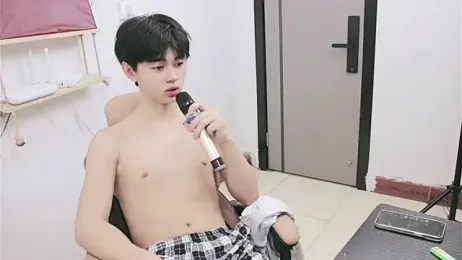 GanGe-123 — stripchatでウェブカムモデルオンライン
