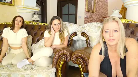 TUNDEROSE1 — stripchatでウェブカムモデルオンライン