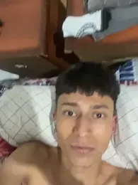 glopetitooo — Stripchat stream photo (Mar 2026)