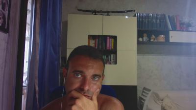 giuprisc — Cam4 stream photo (Aug 2026)