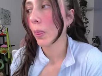 littlelaksmi — Chaturbate stream photo (Jun 2026)