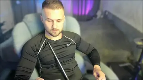 Vladik_b — Stripchat stream photo (Apr 2025)