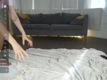 chee_cha — Chaturbate stream photo (Mar 2026)