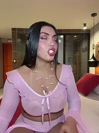 zui_lu — stripchatでウェブカムモデルオンライン