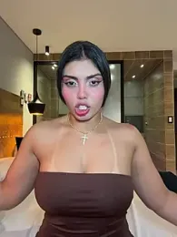 zui_lu — stripchatでウェブカムモデルオンライン