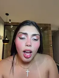 zui_lu — Stripchat stream photo (Apr 2026)