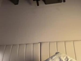 latinella — Chaturbate stream photo (Jul 2026)