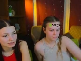 tina_golden1 — Chaturbate stream photo (Mar 2026)