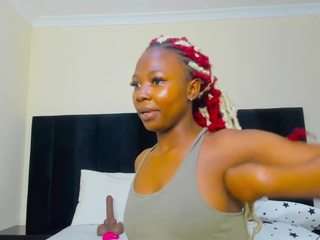 cutie-bootie — Camsoda stream photo (Apr 2026)