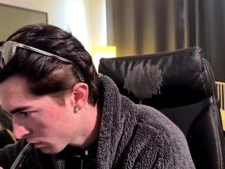 liamfosterr — Camsoda stream photo (Apr 2026)