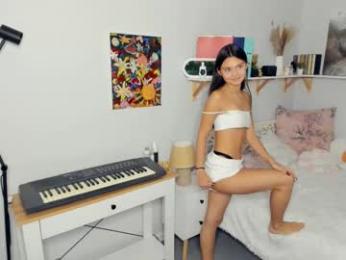 bunny_nova — Chaturbate stream photo (Aug 2025)