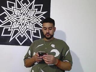 Chris Dennis — flirt4free