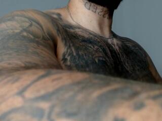 Hades — flirt4freeでウェブカムモデルオンライン