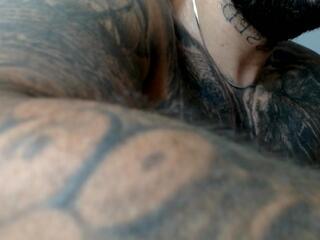 Hades — flirt4freeでウェブカムモデルオンライン