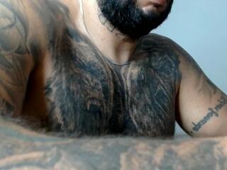 Hades — flirt4freeでウェブカムモデルオンライン