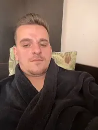 Huge_cock22cm — Stripchat stream photo (Mar 2026)