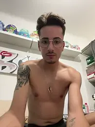 vainvalou34 — Stripchat stream photo (Sep 2026)