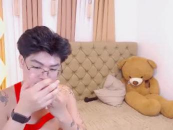 ur_hugecock — chaturbateでウェブカムモデルオンライン