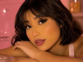 CorinaBaker — livejasminでウェブカムモデルオンライン
