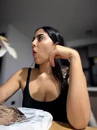 Sofia_Collins- — Stripchat stream photo (Apr 2026)