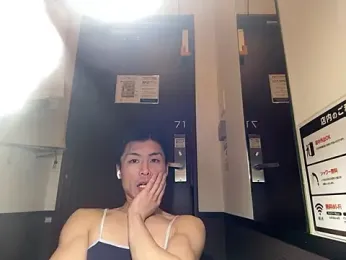 pakinpakinppp0555 — stripchatでウェブカムモデルオンライン