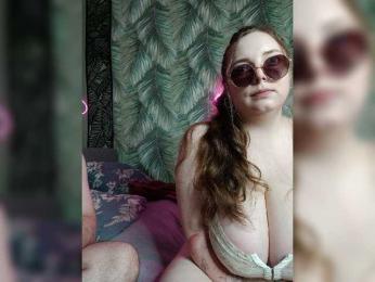 Red-rooms — Bongacams stream photo (Sep 2026)