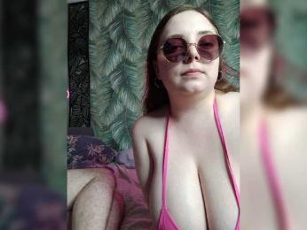 Red-rooms — Bongacams stream photo (Sep 2026)