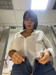 LuxeBrunetteXXX — Stripchat stream photo (Sep 2026)