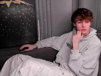 curlytwinkboy — chaturbate