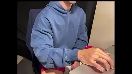 hao105 — Stripchat stream photo (Feb 2026)