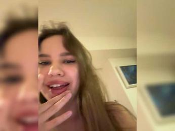 KissKissss — bongacamsでウェブカムモデルオンライン