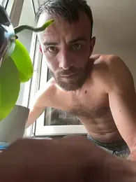 Big_Dick_Titan — stripchatでウェブカムモデルオンライン