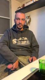 domnuozfutura — cam4でウェブカムモデルオンライン