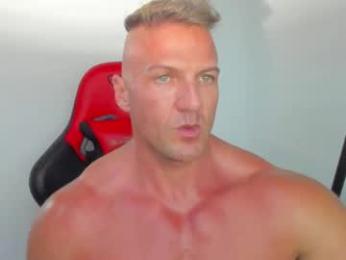 fuckinghotman — Chaturbate stream photo (Apr 2025)