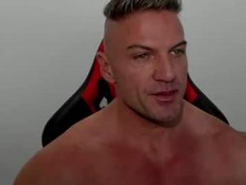 fuckinghotman — chaturbateでウェブカムモデルオンライン