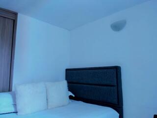 Tatan Uribe — flirt4freeでウェブカムモデルオンライン