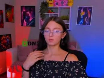 rosaliemoonn — Chaturbate stream photo (Sep 2026)
