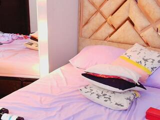 Scarlet Dash — Flirt4free stream photo (Apr 2026)