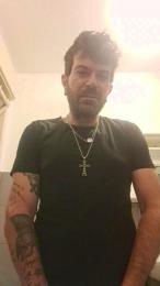 Axeldux82 — Cam4 stream photo (Apr 2026)