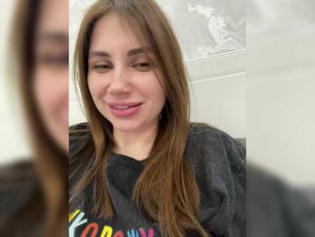 -LeiaProseccina- — bongacamsでウェブカムモデルオンライン