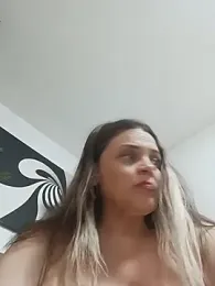 hugebobbs — Stripchat stream photo (Jun 2026)