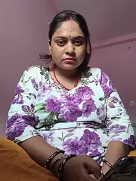 Aanushaka — Stripchat stream photo (Apr 2026)