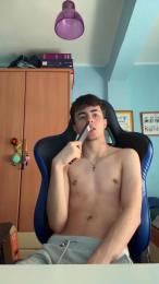 Alvaroguisan — cam4でウェブカムモデルオンライン