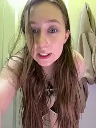 FroggyAnna — stripchatでウェブカムモデルオンライン