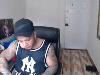 Joe Ford — flirt4freeでウェブカムモデルオンライン