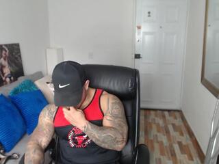 Joe Ford — flirt4freeでウェブカムモデルオンライン