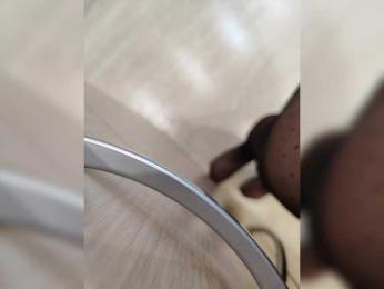 Angelia22 — bongacamsでウェブカムモデルオンライン