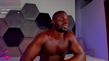 Latrellx7 — Stripchat stream photo (Mar 2026)