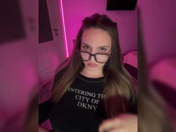 CrisKissa — Bongacams stream photo (Sep 2026)