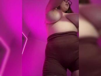 CrisKissa — Bongacams stream photo (Sep 2026)